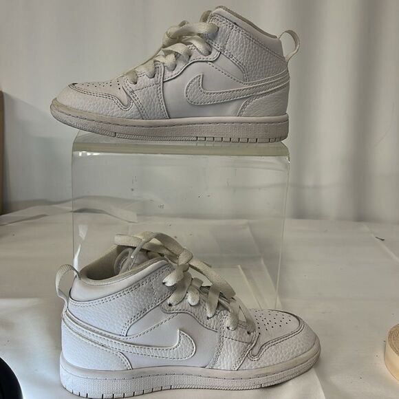 JORDAN 1 MID TRIPLE WHITE YOUTH SNEAKER FTL-01-021 - Picture 7 of 8